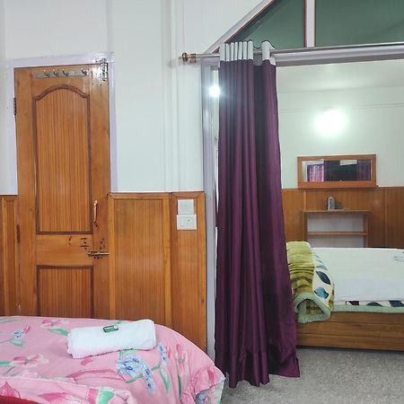 Hotel Tawang Regency Extérieur photo