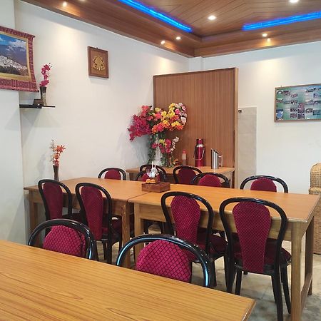 Hotel Tawang Regency Extérieur photo