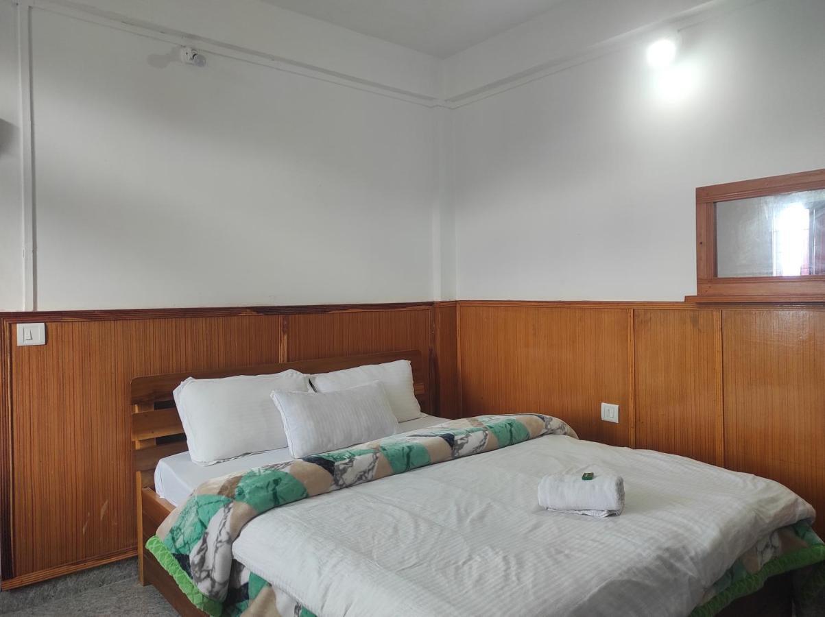 Hotel Tawang Regency Extérieur photo
