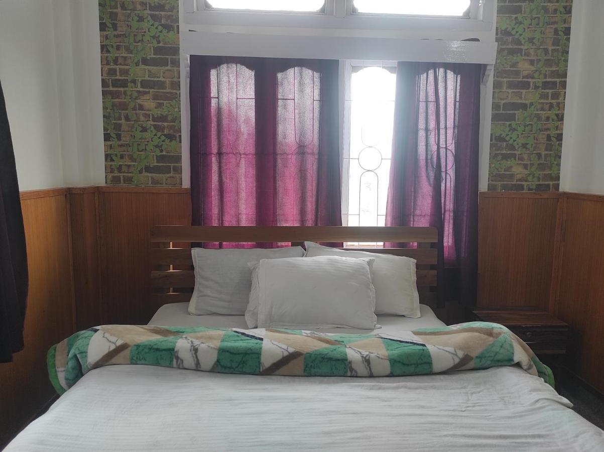 Hotel Tawang Regency Extérieur photo