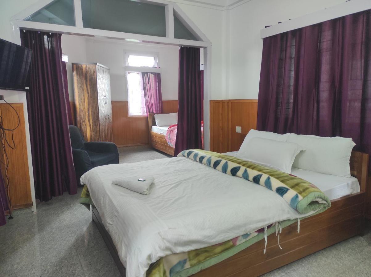 Hotel Tawang Regency Extérieur photo