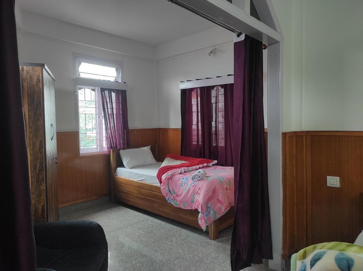 Hotel Tawang Regency Extérieur photo